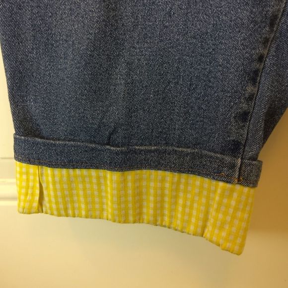Bill Blass stretch capri with yellow gingham cuffs - Picture 4 of 9